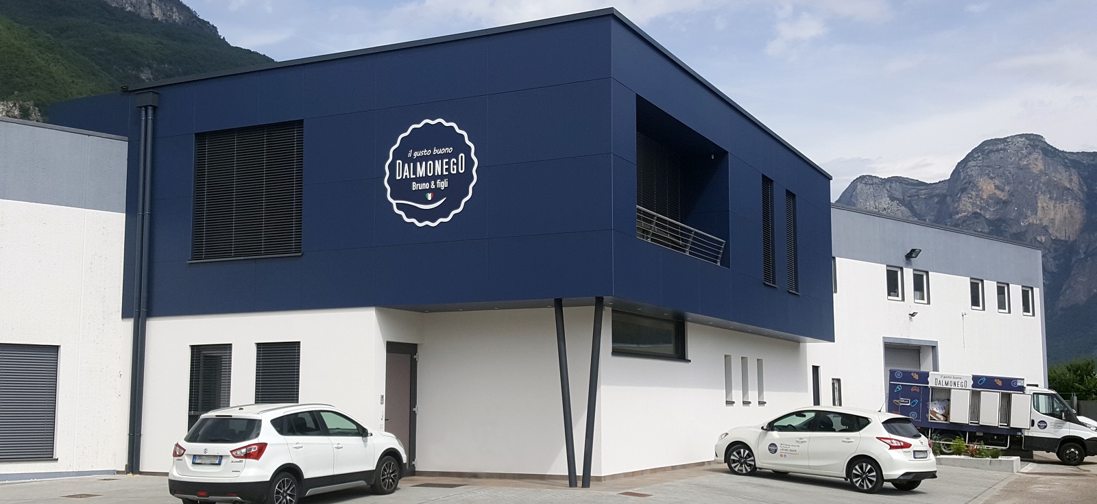 Sede dalmonego srl 2 - 1600x736 ok Sede dalmonego srl 2 - 1600x736 ok